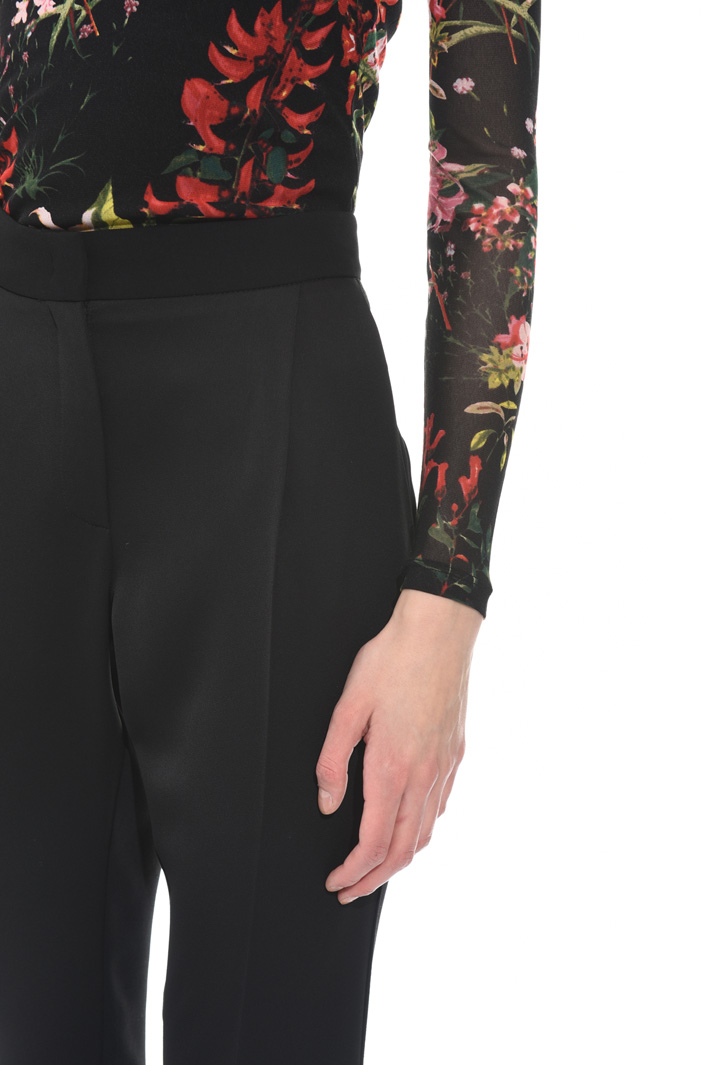 Elegant fitted trousers Intrend Elegant fitted trousers Intrend