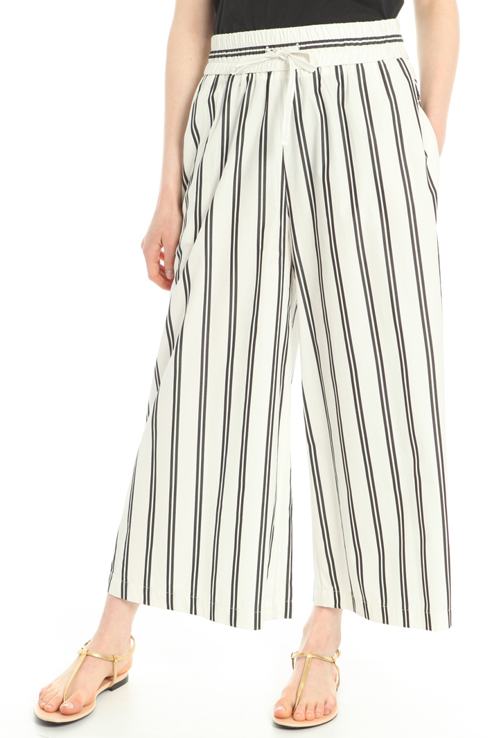 Wide poplin trousers Intrend Wide poplin trousers Intrend
