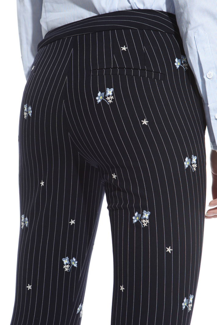 Embroidered canvas trousers Intrend Embroidered canvas trousers Intrend