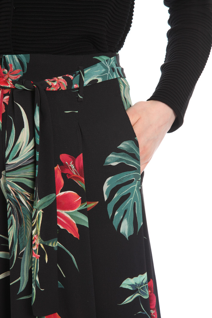 Printed crepe trousers Intrend Printed crepe trousers Intrend
