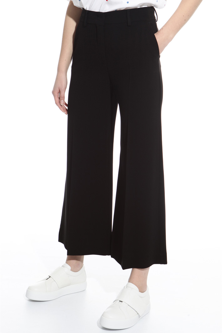 Fluid fabric trousers Intrend Fluid fabric trousers Intrend