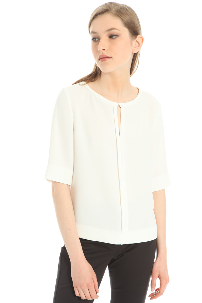 Teardrop neckline shirt Intrend Teardrop neckline shirt Intrend