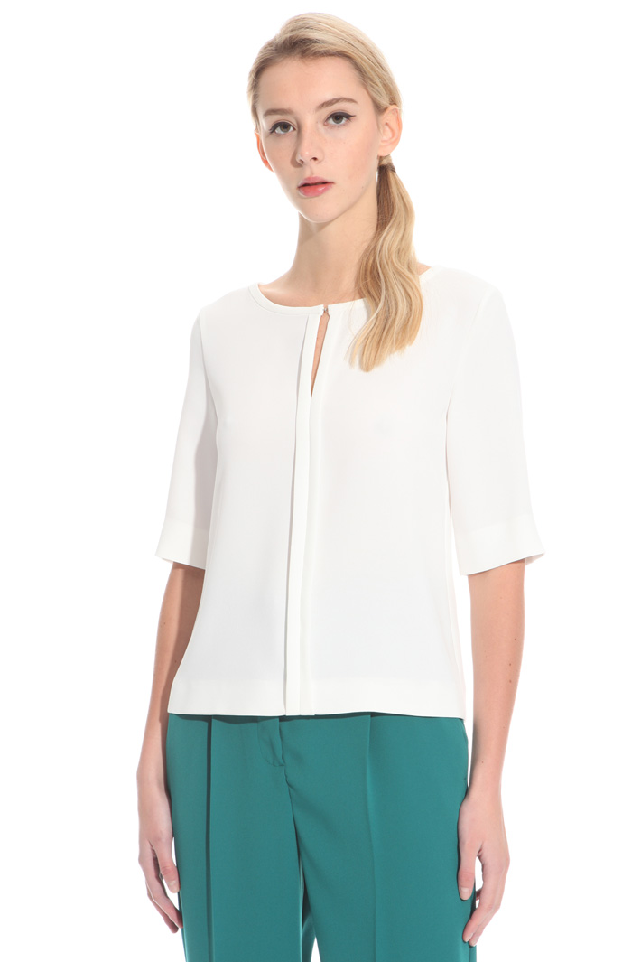 Boxy envers satin top Intrend Boxy envers satin top Intrend