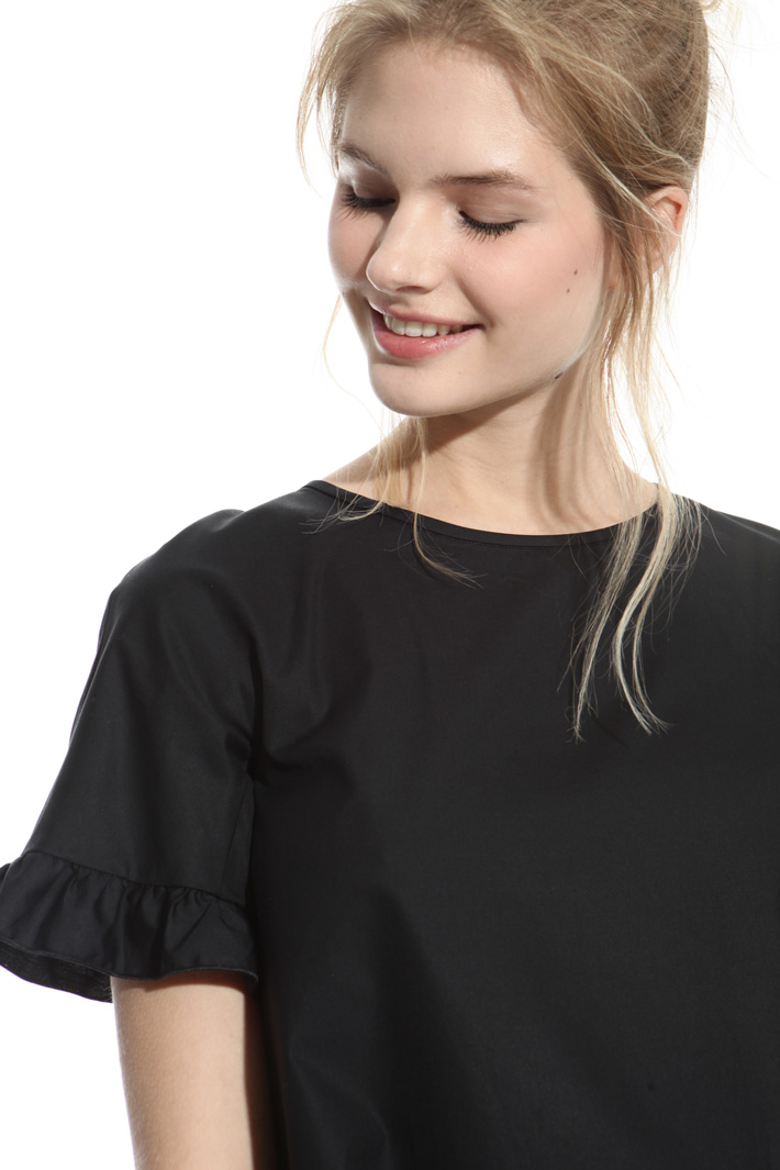 Flared poplin top Intrend Flared poplin top Intrend