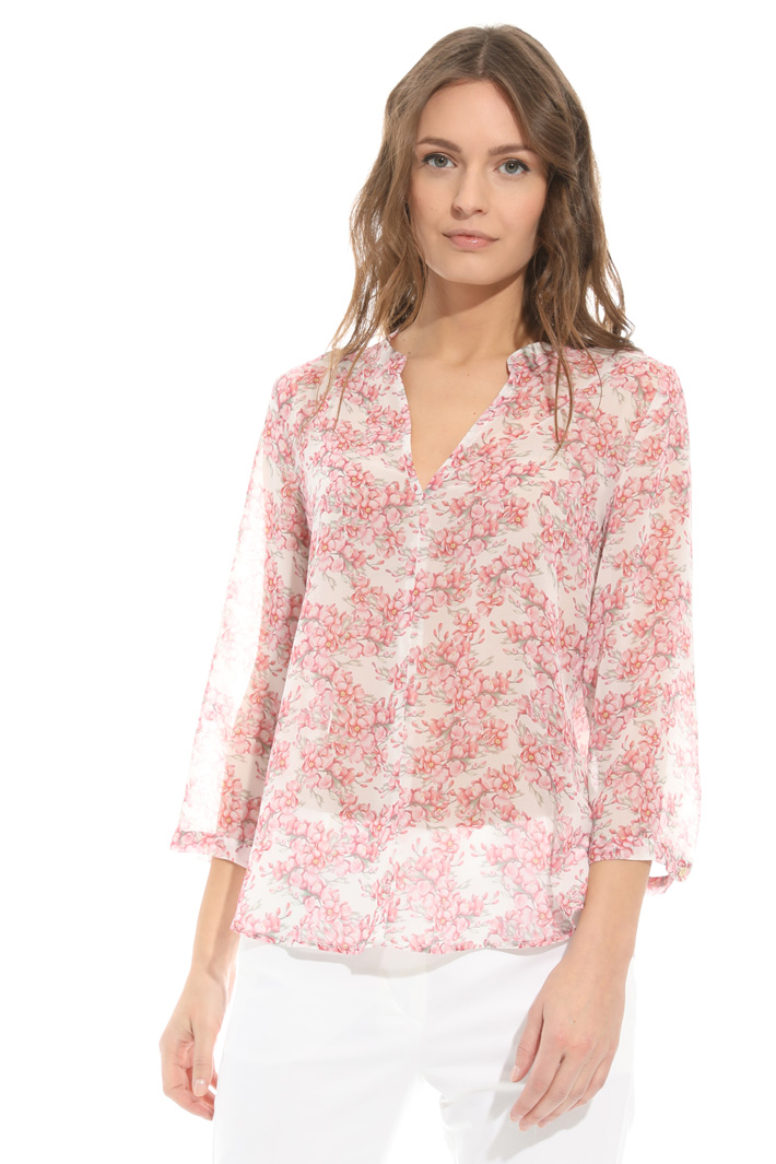 Crepe fabric blouse Intrend Crepe fabric blouse Intrend