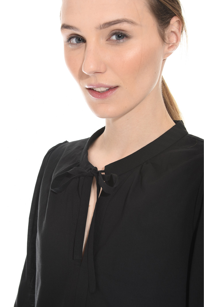 Cotton canvas blouse Intrend Cotton canvas blouse Intrend