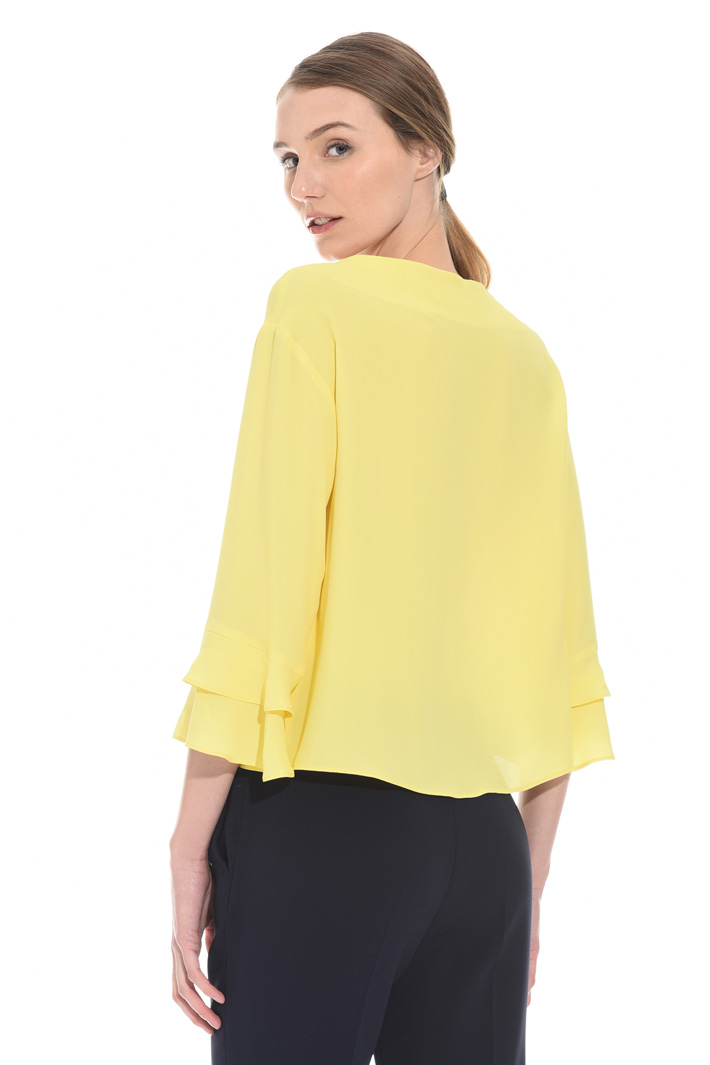 Silk crepe blouse Intrend Silk crepe blouse Intrend