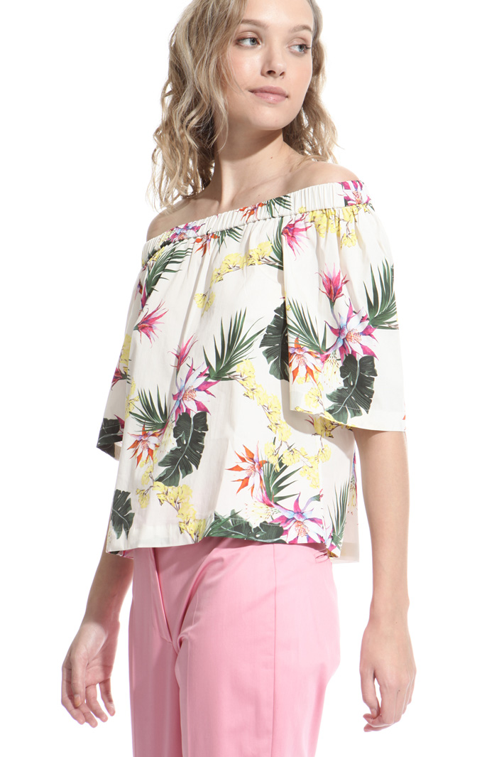 Top con scollo a barchetta Intrend Top con scollo a barchetta Intrend