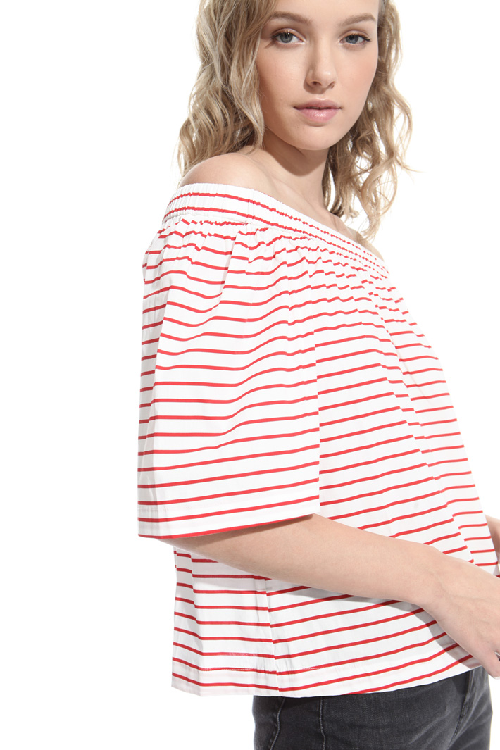Top con scollo a barchetta Intrend Top con scollo a barchetta Intrend