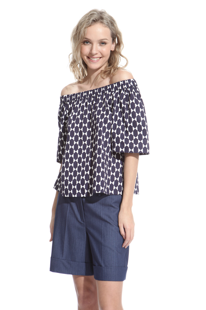 Top con scollo a barchetta Intrend Top con scollo a barchetta Intrend