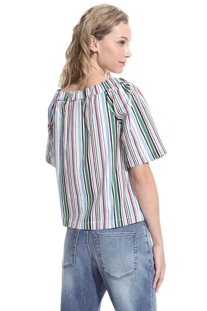 Top con scollo a barchetta Intrend Top con scollo a barchetta Intrend