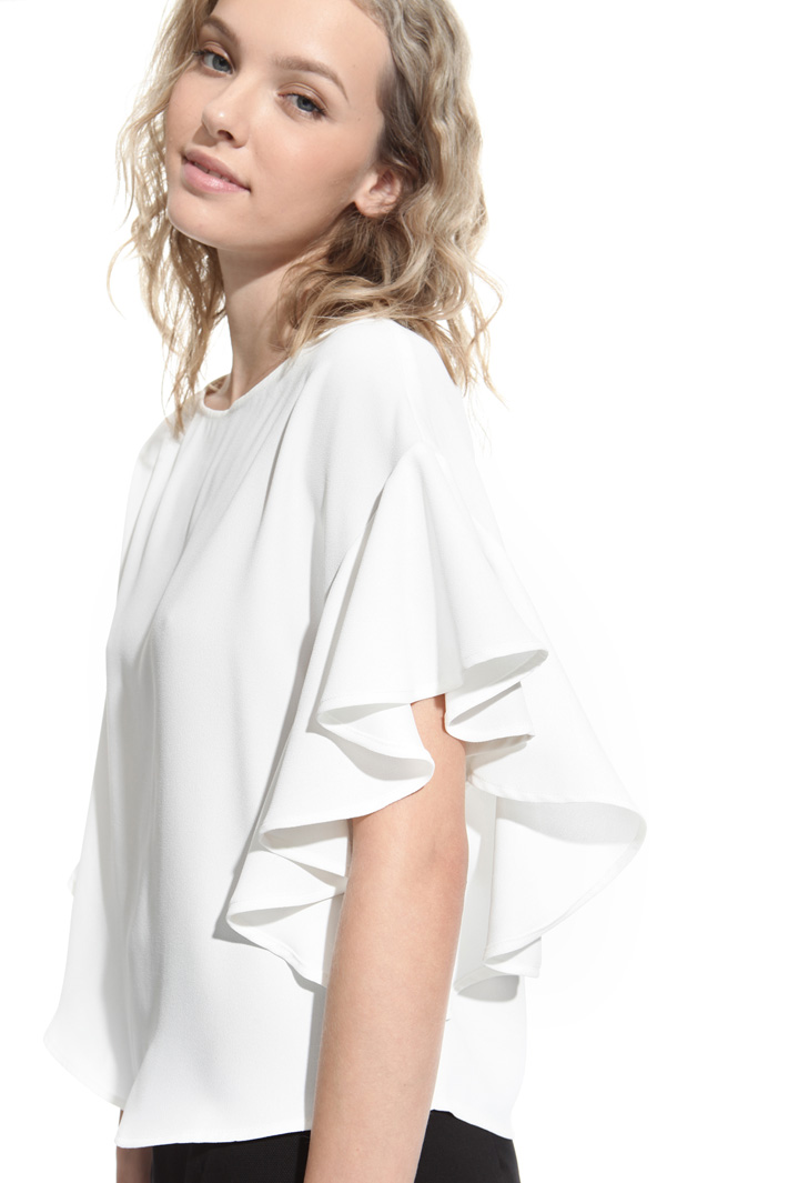 Flounced sleeve blouse Intrend Flounced sleeve blouse Intrend