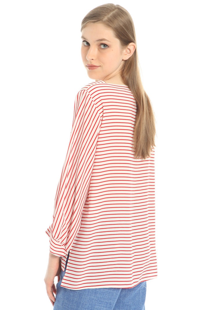 Rounded sleeve blouse Intrend Rounded sleeve blouse Intrend