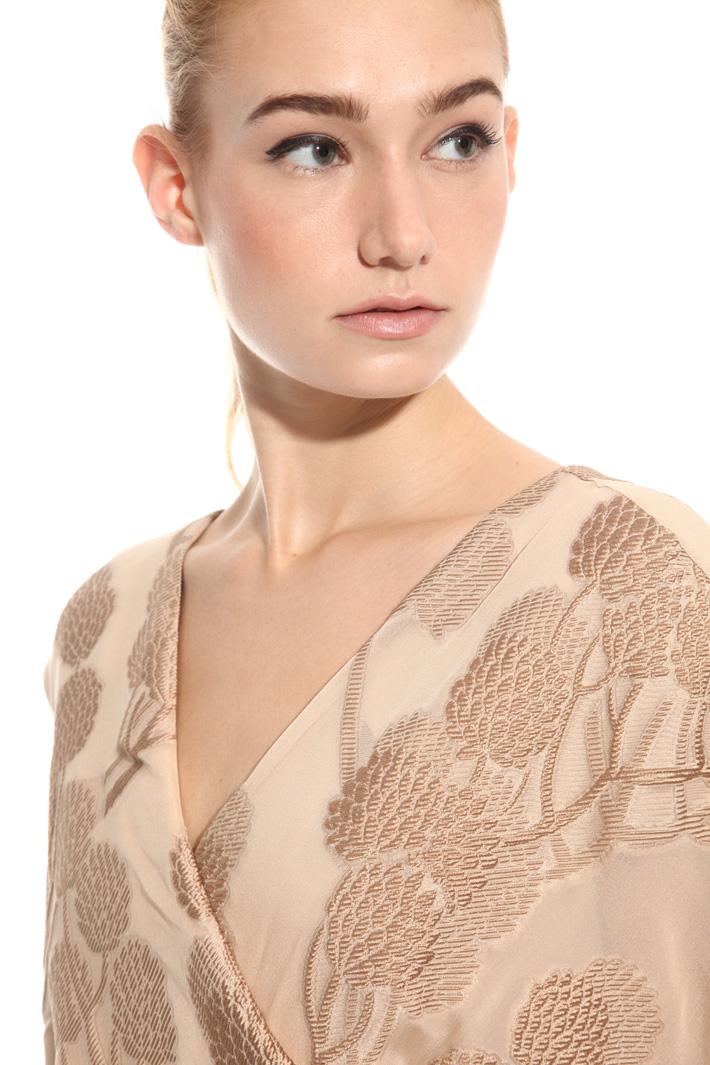 Abito in jacquard fil coupé Intrend Abito in jacquard fil coupé Intrend