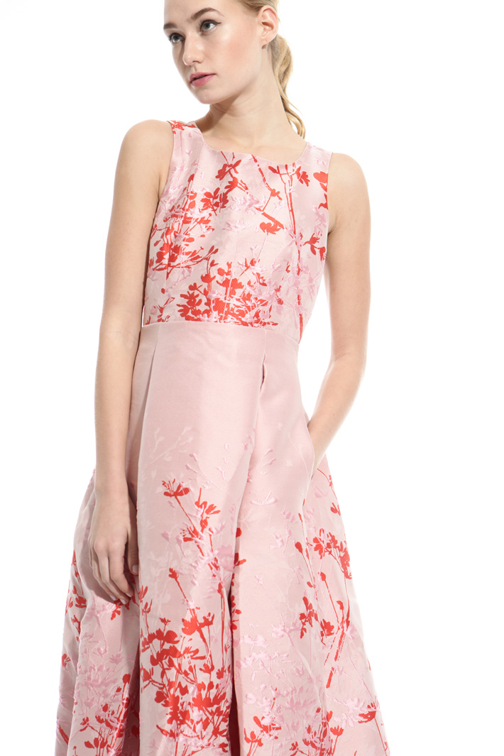 Abito ampio jacquard Intrend Abito ampio jacquard Intrend