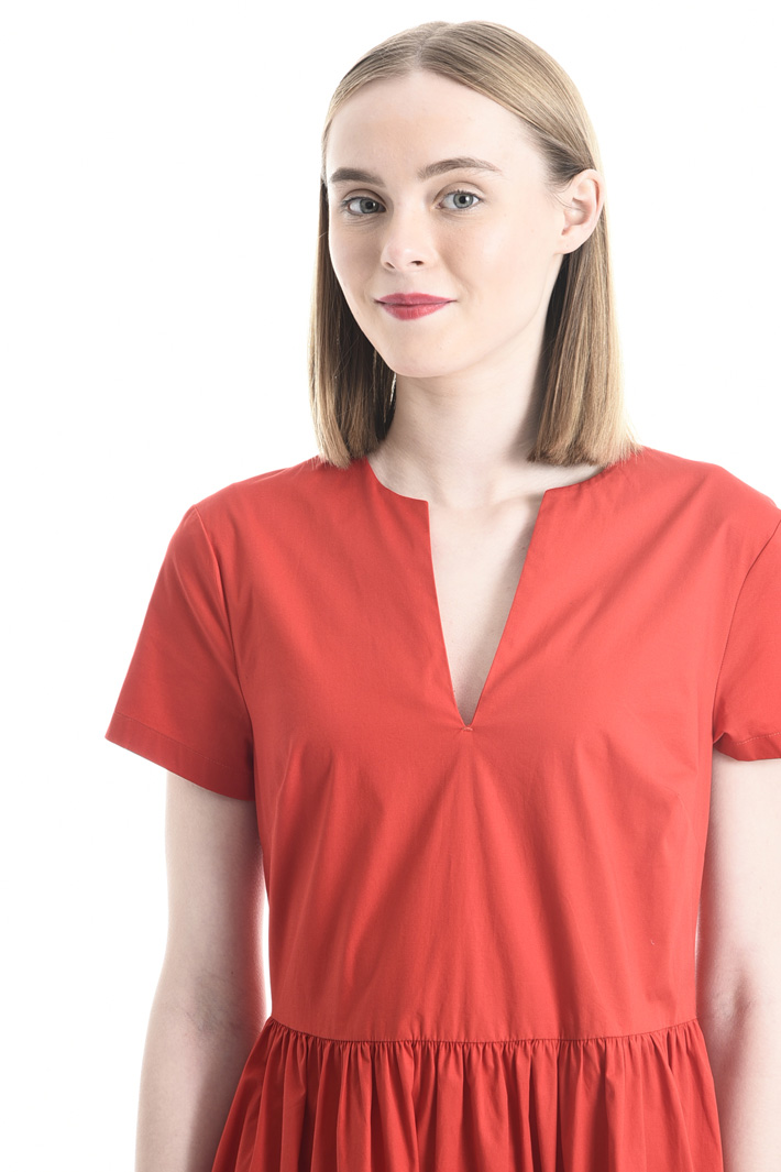 Wide flounced dress Intrend Wide flounced dress Intrend