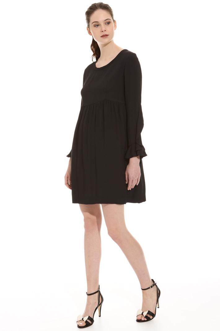 Abito in crepe envers satin Intrend Abito in crepe envers satin Intrend