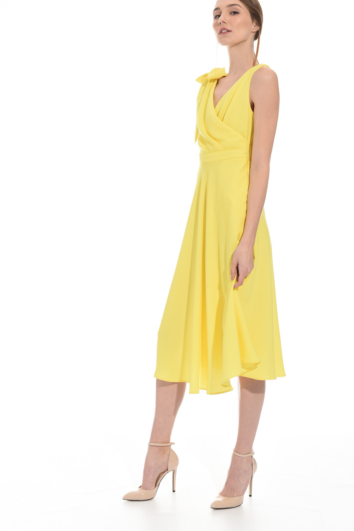 Midi dress in envers satin Intrend Midi dress in envers satin Intrend