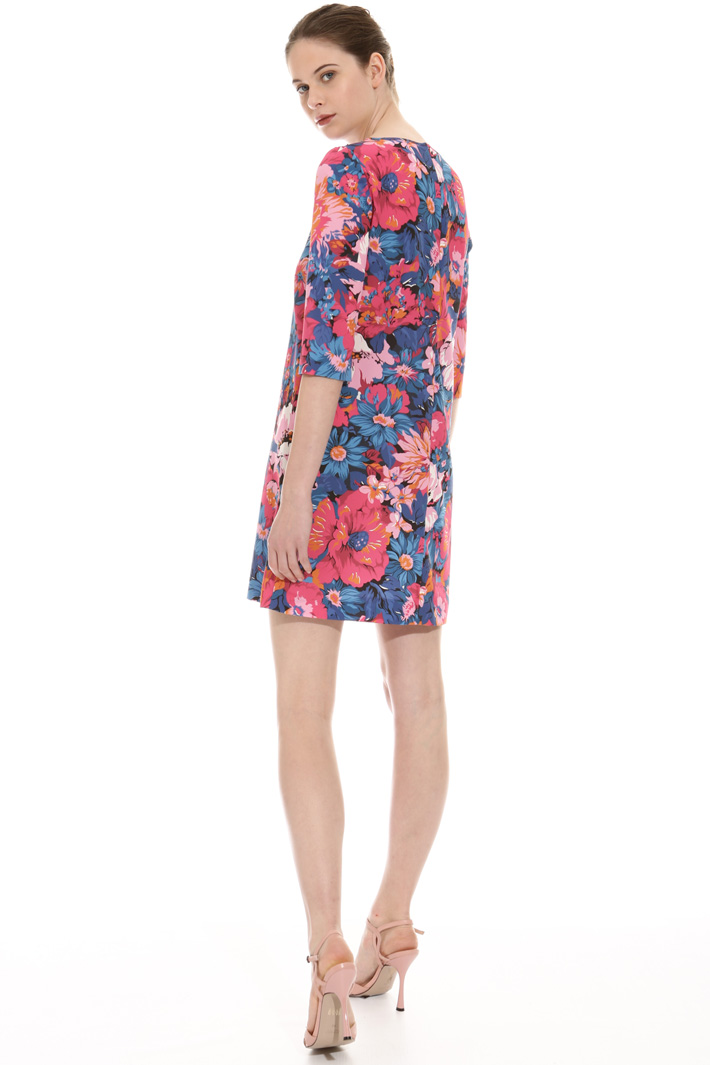 Crepe fabric dress Intrend Crepe fabric dress Intrend