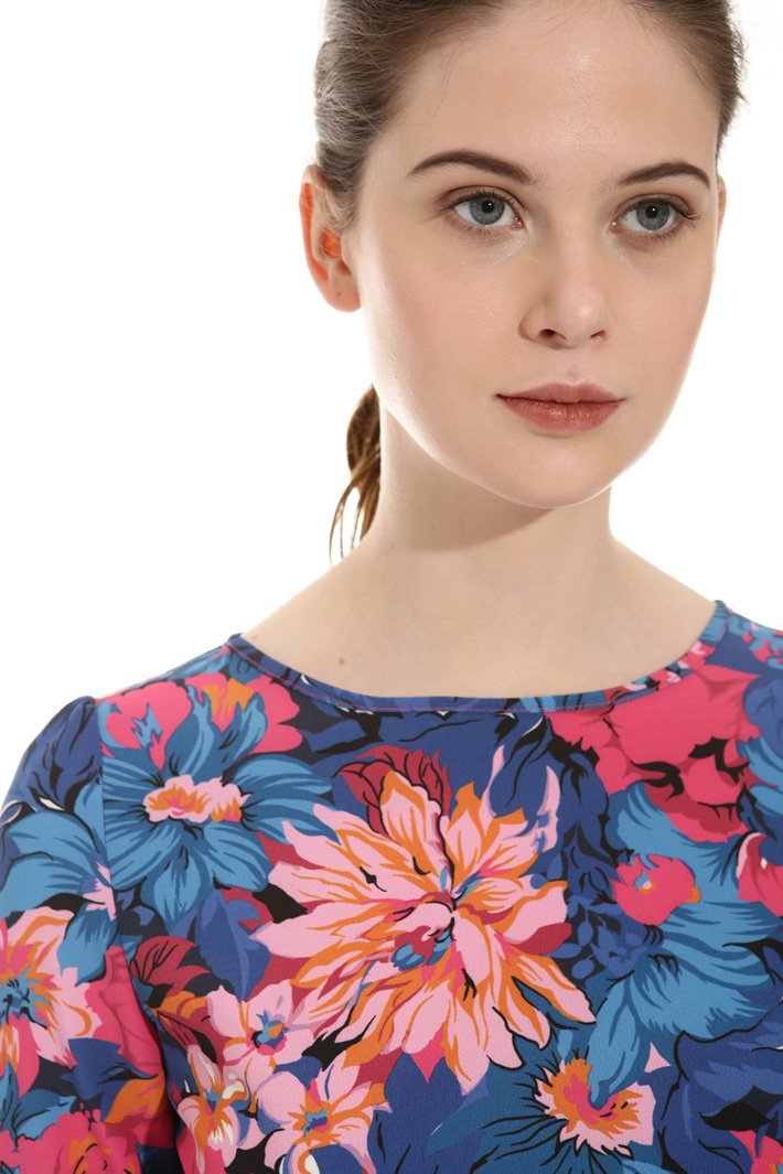 Crepe fabric dress Intrend Crepe fabric dress Intrend