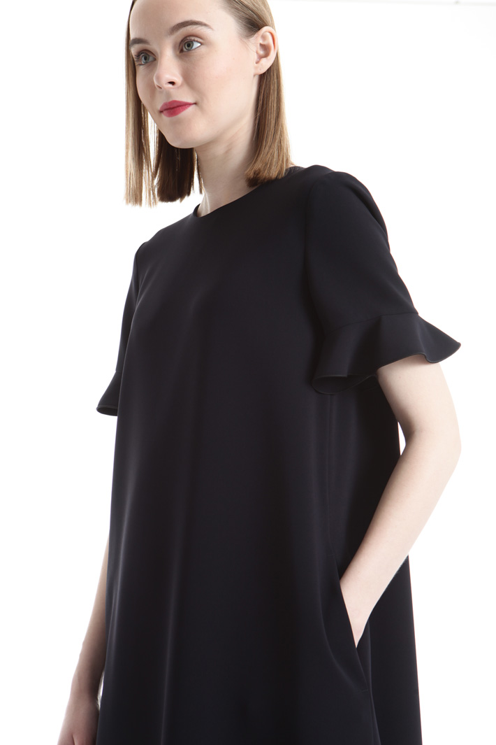 Frilled sleeve dress Intrend Frilled sleeve dress Intrend