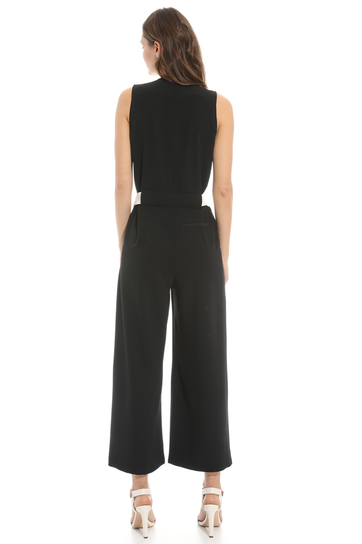 Belted jumpsuit Intrend Belted jumpsuit Intrend