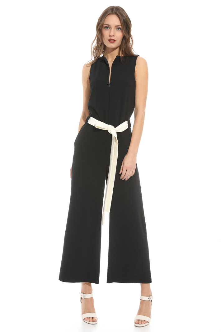 Belted jumpsuit Intrend Belted jumpsuit Intrend