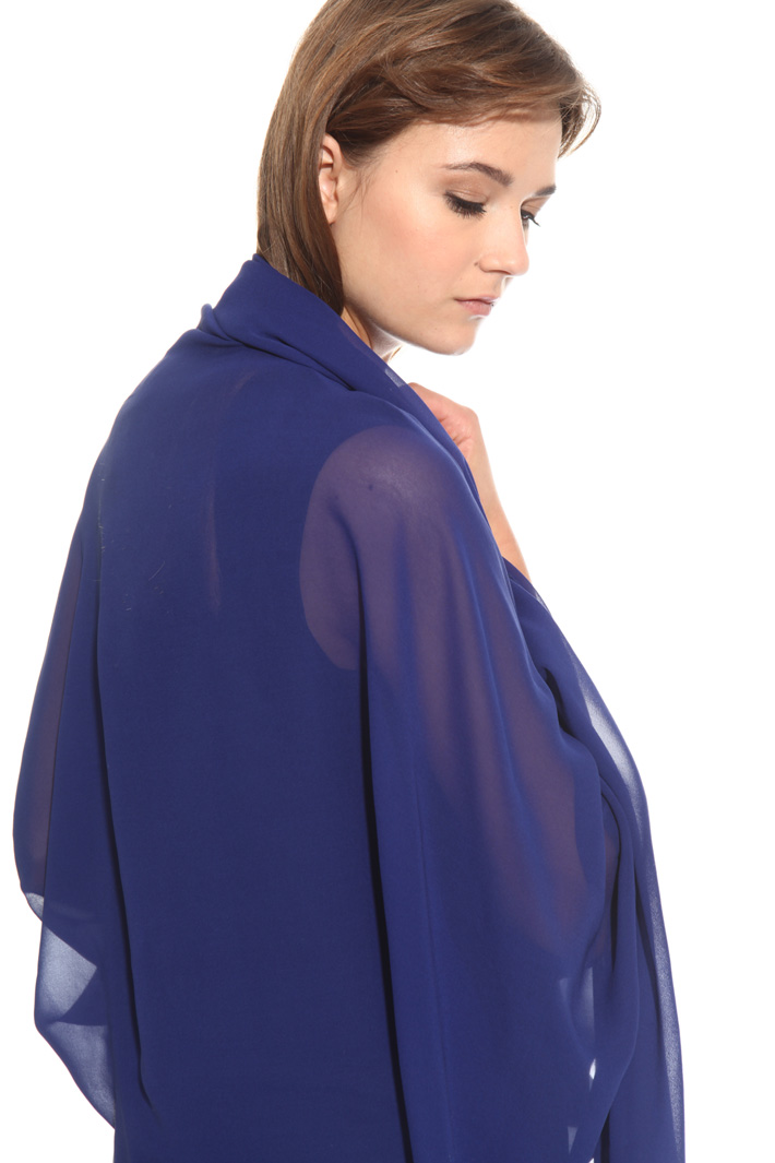 Stola in georgette di seta Stola in georgette di seta
