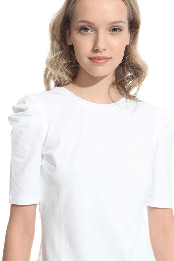 T-shirt con maniche a sbuffo Intrend T-shirt con maniche a sbuffo Intrend