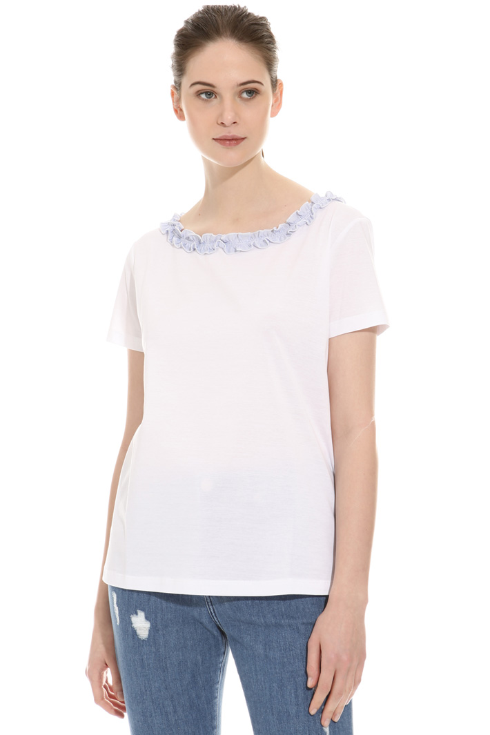 T-shirt con ruches Intrend T-shirt con ruches Intrend