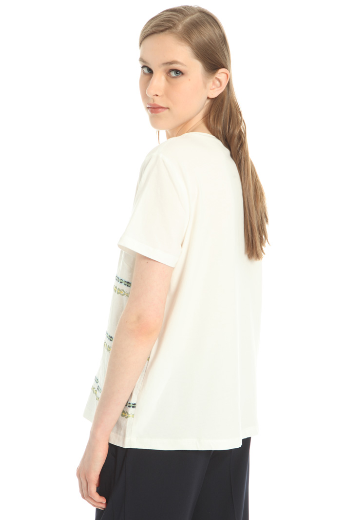 Embroidered T-shirt Intrend Embroidered T-shirt Intrend