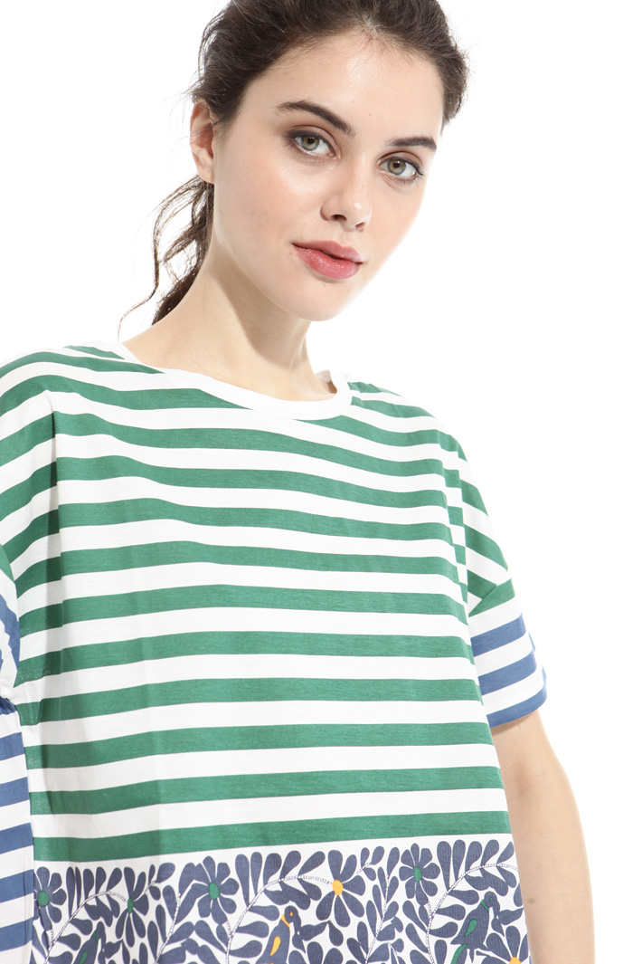 T-shirt boxy stampata Intrend T-shirt boxy stampata Intrend