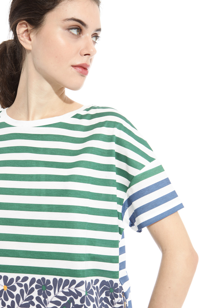 T-shirt boxy stampata Intrend T-shirt boxy stampata Intrend