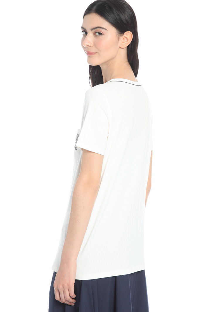 T-shirt in jersey con ricamo Intrend T-shirt in jersey con ricamo Intrend