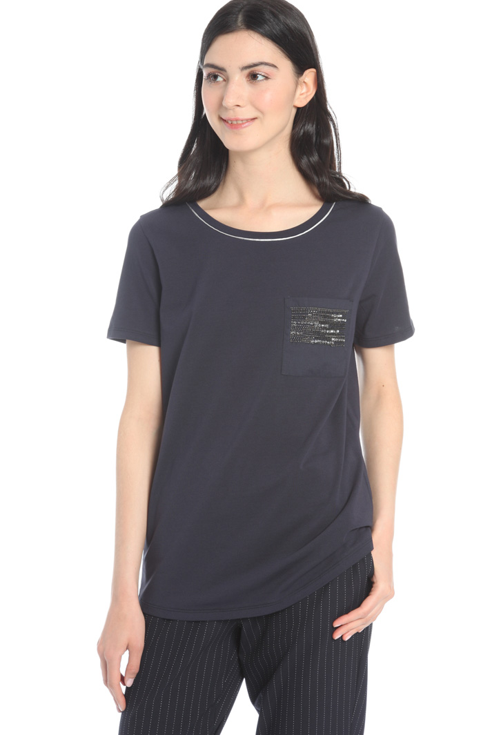 T-shirt in jersey con ricamo Intrend T-shirt in jersey con ricamo Intrend