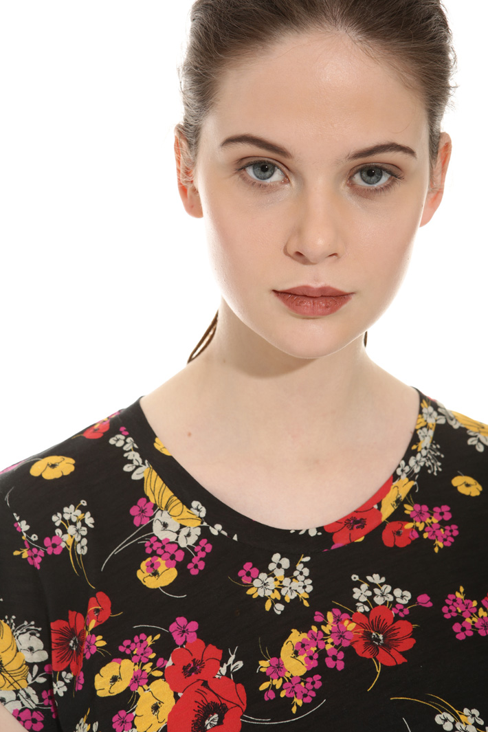 T-shirt in puro cotone Intrend T-shirt in puro cotone Intrend