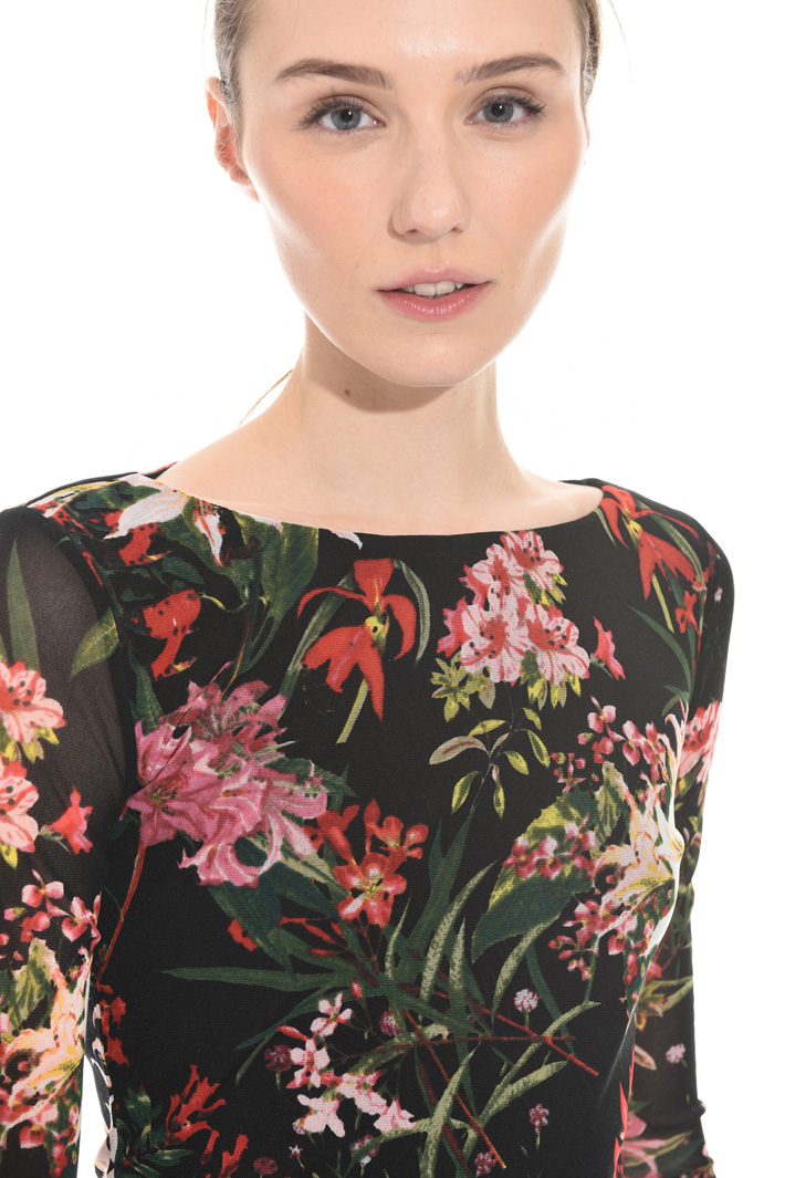 Stretch tulle top Intrend Stretch tulle top Intrend