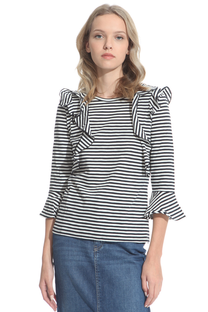 T-shirt con volant Intrend T-shirt con volant Intrend