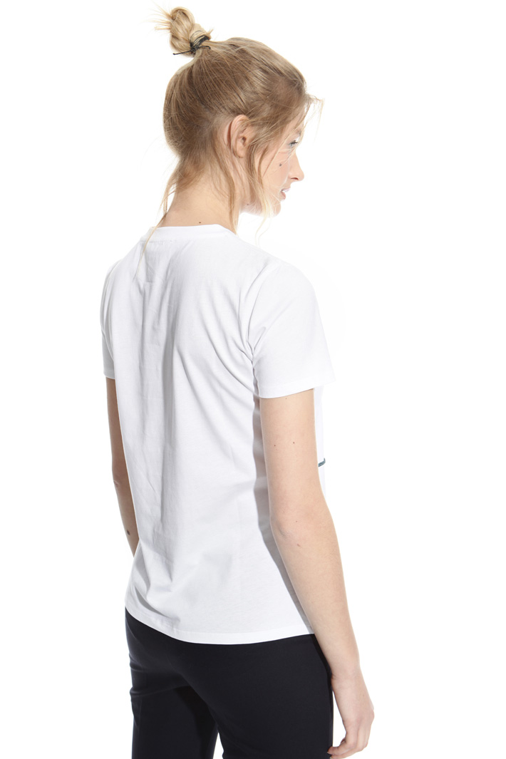 T-shirt con ricami applicati Intrend T-shirt con ricami applicati Intrend