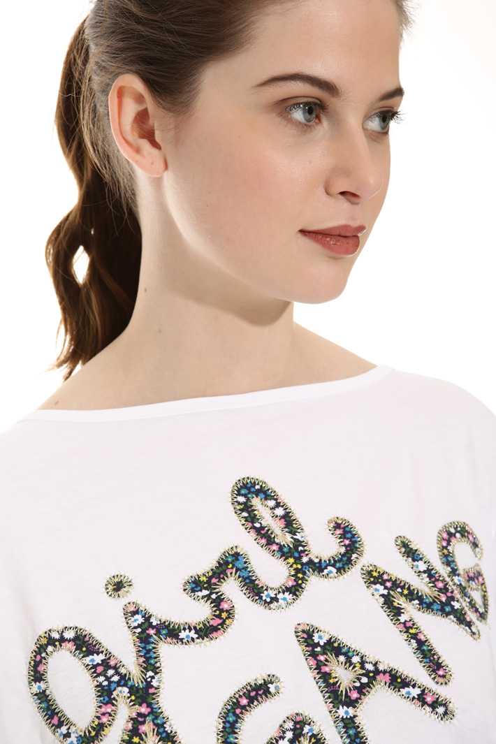 T-shirt svasata in cotone Intrend T-shirt svasata in cotone Intrend