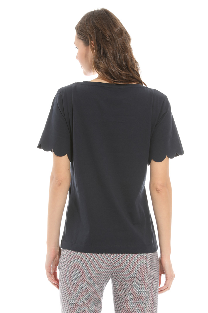 T-shirt con maniche smerlate Intrend T-shirt con maniche smerlate Intrend