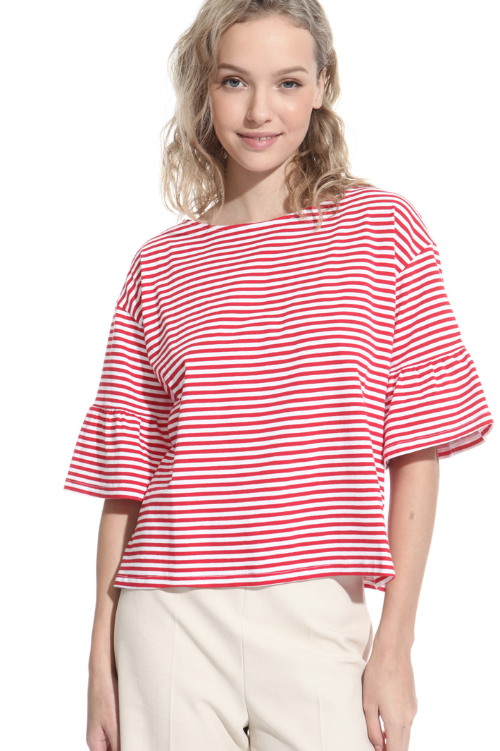 T-shirt con manica a corolla Intrend T-shirt con manica a corolla Intrend
