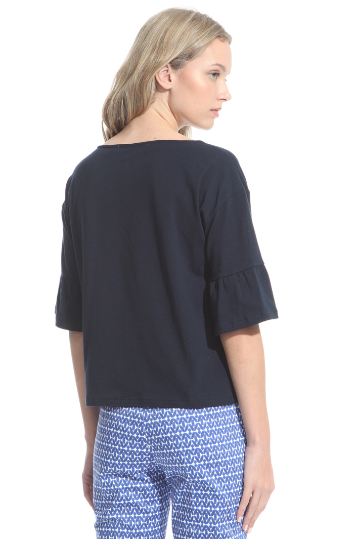 T-shirt con manica a corolla Intrend T-shirt con manica a corolla Intrend