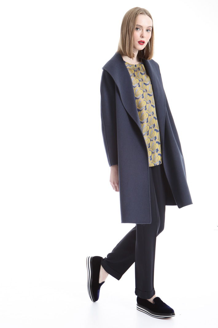 Cappotto con maxi revers Intrend Cappotto con maxi revers Intrend