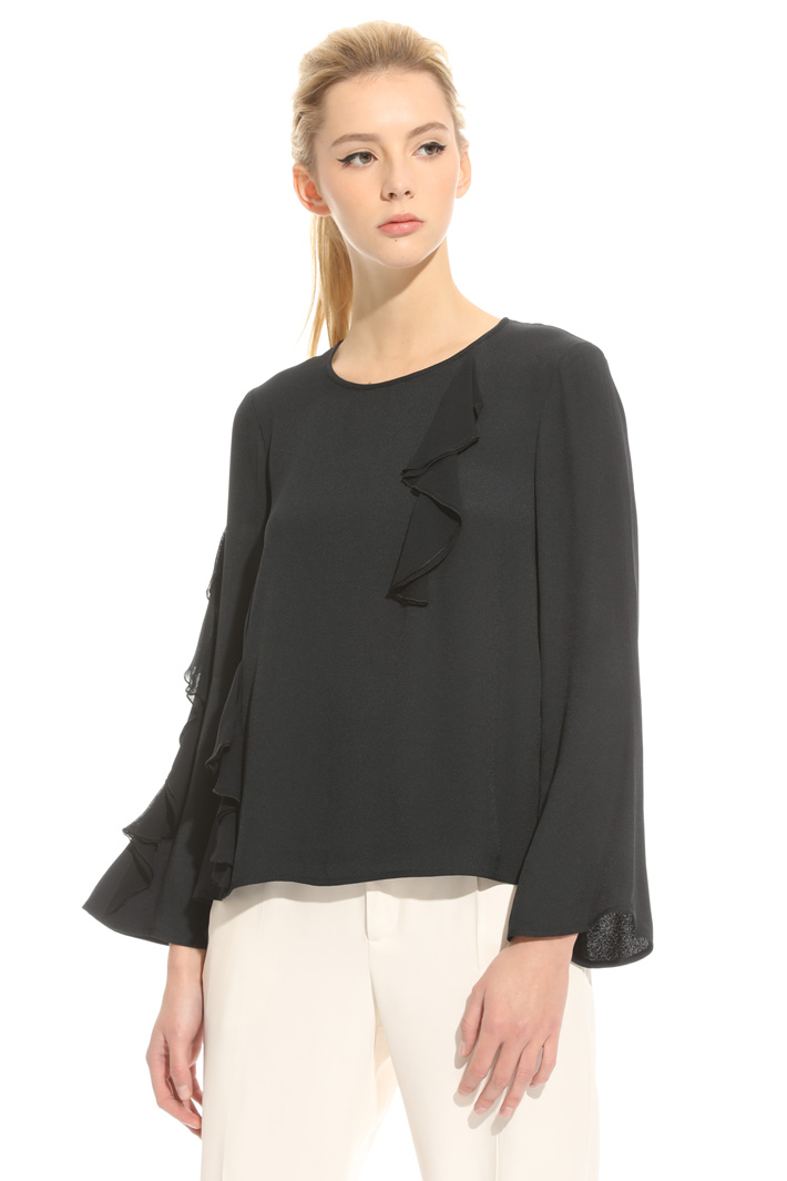 Ruffled blouse Intrend Ruffled blouse Intrend
