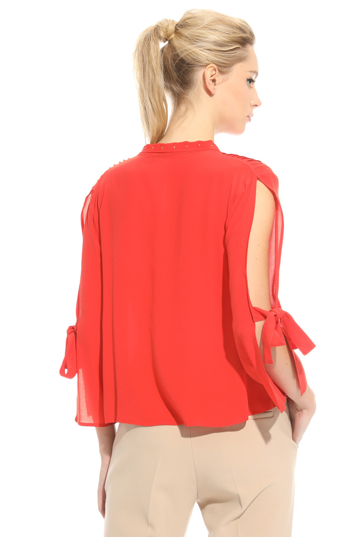Blusa in crepe fluido Intrend Blusa in crepe fluido Intrend