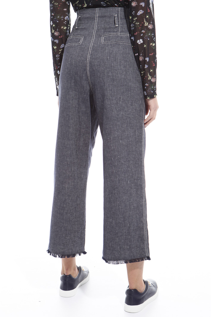 Pantalone sfrangiato vita alta Intrend Pantalone sfrangiato vita alta Intrend