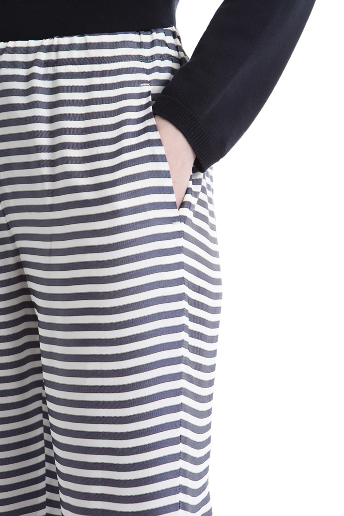 Viscose satin trousers Intrend Viscose satin trousers Intrend