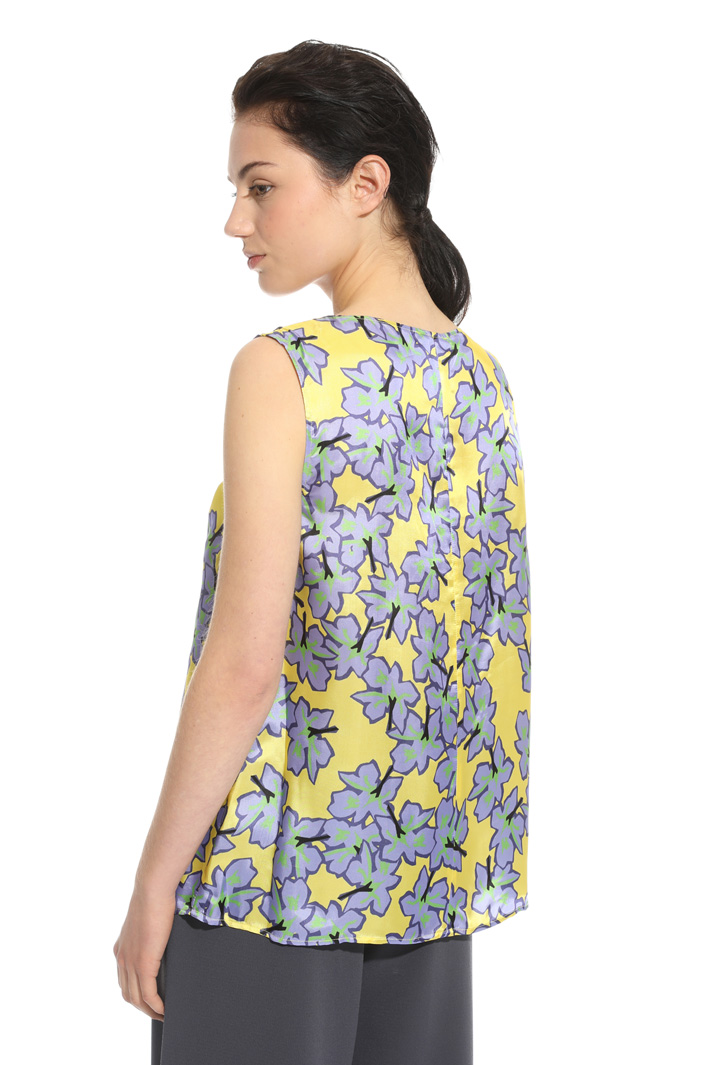 Top in twill fluido di viscosa Intrend Top in twill fluido di viscosa Intrend