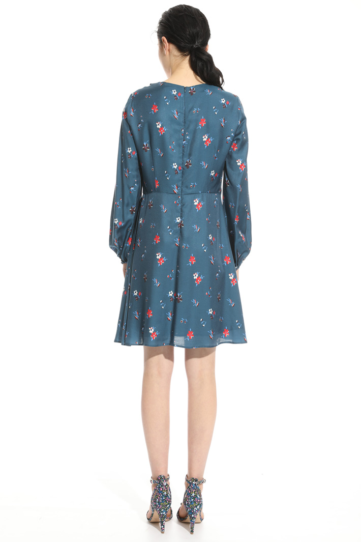 Dress with flounced neck Intrend Dress with flounced neck Intrend